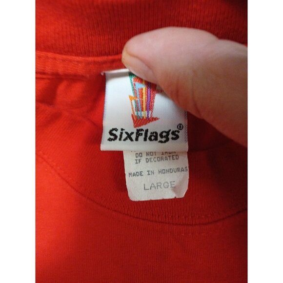 Vintage 2001 Six Flags  Taz T-Shirt Large Red  Looney Tunes Warner Bros Y2K!!! - Picture 5 of 7